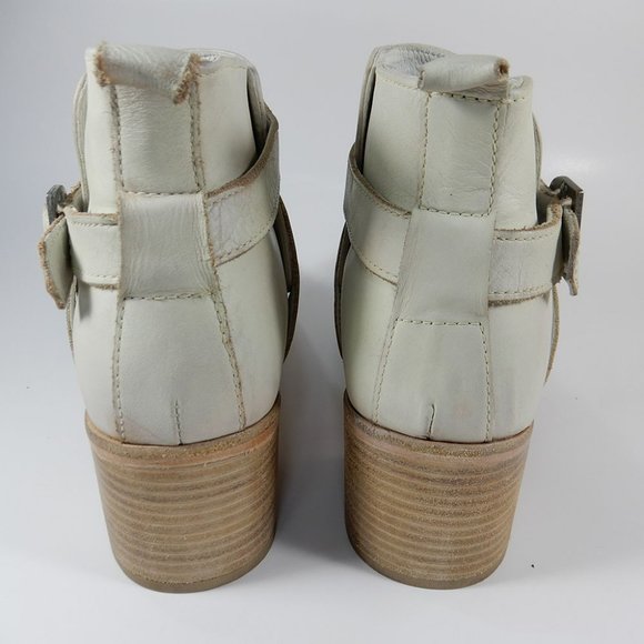 FREE PEOPLE Back Loop Ankle BOOTS Size 39.5 9.5 Ecru Leather Western NEW $148 - Picture 10 of 14